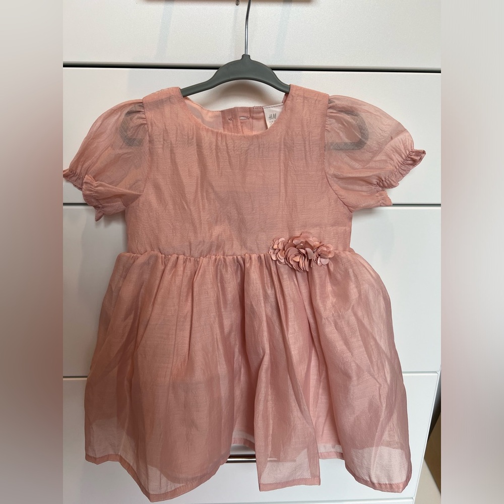 H&M pale pink dress. Brand New!